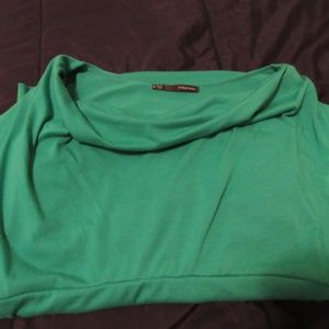 Women's Medium Green Blouse